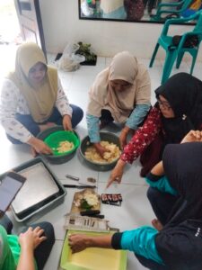 TP PKK Desa Sidomulyo Mengadakan Workshop Ekspor Produk Lokal dalam Mendukung Desa Devisa (I)