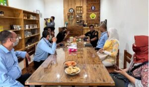 Batik Sidomulyo dan KSU Buah Ketakasi Terima Kunjungan Bea Cukai Jember