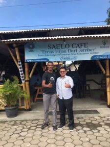 Mr. Troy, Eskportir Asal Amerika Berkunjung ke Desa Wisata Sidomulyo