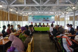 Beri 400 Pohon Durian, BRI inginkan Durian Menjadi Komoditas Baru di Sidomulyo Melalui Program BRILian