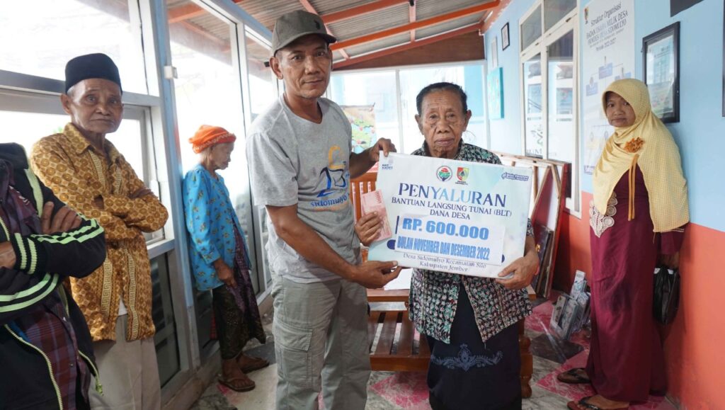 Penyaluran BLT-DD Bulan November-Desember Tahun 2022 Pemerintah Desa Sidomulyo