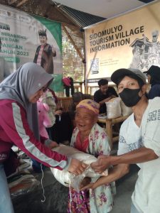 PemDes Sidomulyo Salurkan Bantuan Beras 10 Kg Kepada 217 KPM dari Cadangan Pangan Pemerintah Tahun 2023