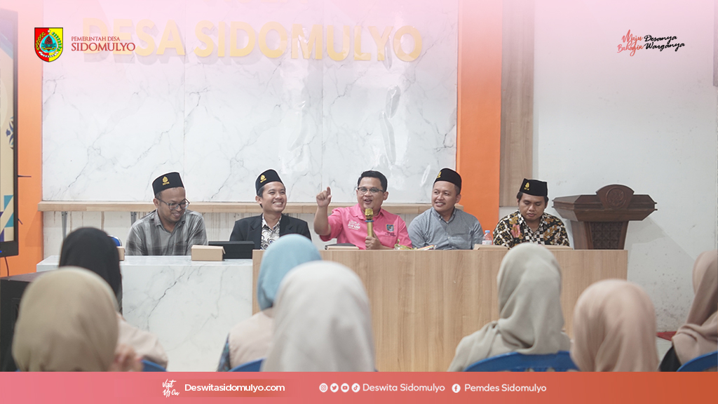 Mas Kades Sidomulyo Terima Mahasiswa KKN UNIKHAMS Jember, Tawarkan Fokus Digitalisasi dan Pengembangan Potensi Desa